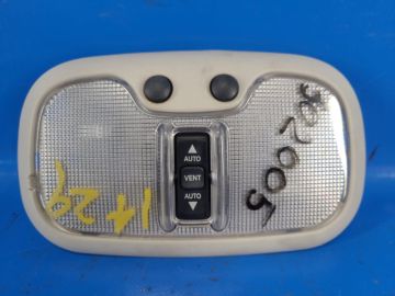 Lampka wnętrza JEEP COMPASS 06-16