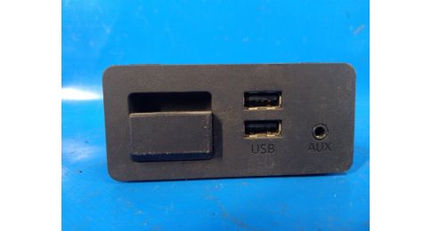 Adapter USB MAZDA MX-5 15- Adapter USB MAZDA MX-5 15-