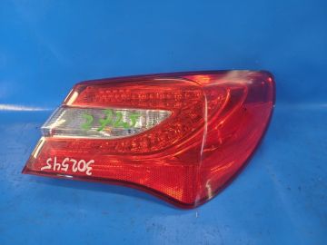 Lampa Tylna praw. CHRYSLER 200 10-14