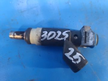 Wtryskiwacz paliwa CHRYSLER 200 10-14