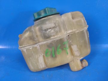 Zbiorniczek wyrównawczy VOLVO XC70 00–07