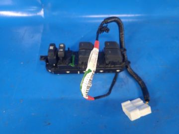 Moduł sterowania podnośnikami szyby przed. lew. TOYOTA CAMRY 40 06-11