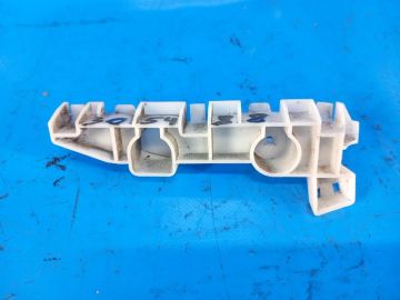 Wspornik tylnego zderzaka lew. MITSUBISHI MIRAGE 13-