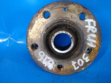 Piasta przed. lew. AUDI A6 (C7) 11-18