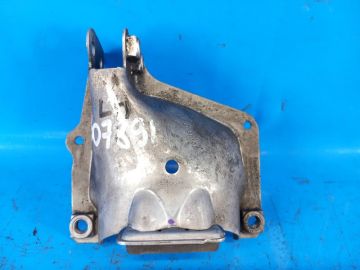 wspornik podpory silnika lew. AUDI A6 (C7) 11-18