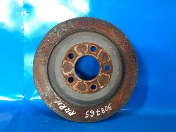 Tylna tarcza hamulcowa praw. FORD MUSTANG 15-