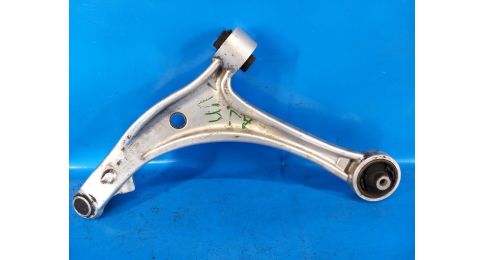 Dolne ramię przedniego zawieszenia praw. HONDA ODYSSEY 05-10