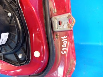 Dolny zawias drzwi tyl. lew. MAZDA 3 BL 09-13