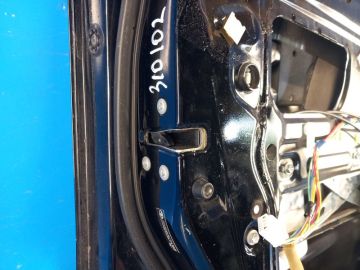 Zamek drzwi przed. lew. TOYOTA PRIUS - 20 03-11