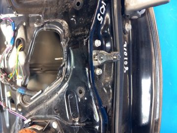 Ogranicznik drzwi przed. lew. TOYOTA PRIUS - 20 03-11