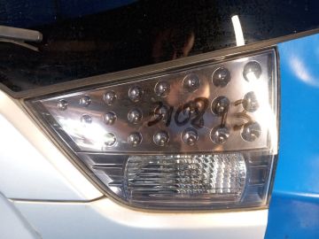 Lampa tylna wewnętrzna praw. MITSUBISHI OUTLANDER XL 05-13