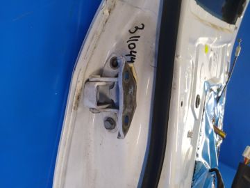 Górny zawias drzwi tyl. praw. TOYOTA TUNDRA 07-13