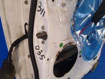 Ogranicznik drzwi tyl. praw. TOYOTA TUNDRA 07-13