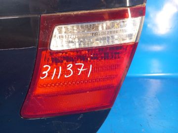 Lampa tylna wewnętrzna praw. LEXUS LS460 12-