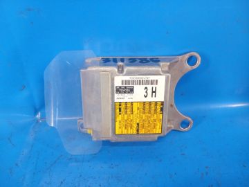 Moduł sterowania poduszkami powietrznymi TOYOTA PRIUS PLUS 11-14