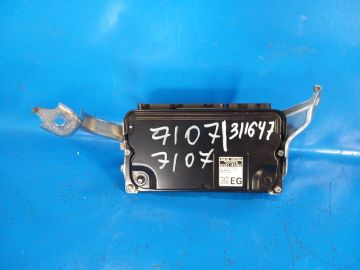 Moduł sterowania silnikiem TOYOTA PRIUS 16-