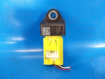 czujnik uderzenia TOYOTA PRIUS 16-