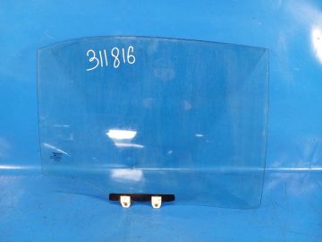 Szyba drzwi tyl. praw. HONDA CIVIC ES 00-05