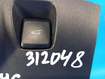 przycisk otwierania bagażnika od wewnątrz FORD FUSION 14-