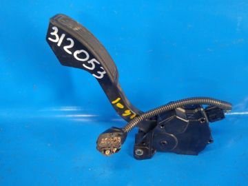 Pedał gazu TOYOTA PRIUS - 30 09-17