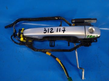 Zewnętrzna klamka drzwi przed. lew. TOYOTA PRIUS - 30 09-17