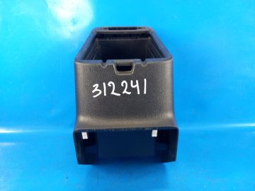 Schowek miedzy siedzeniami MITSUBISHI OUTLANDER GF 12-