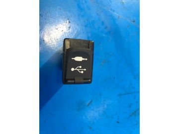 Adapter USB TOYOTA PRIUS 16-