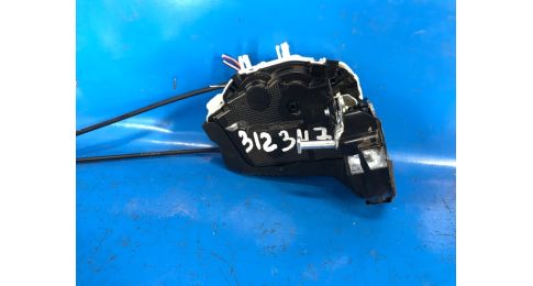 Zamek drzwi tyl. praw. TOYOTA PRIUS 16-