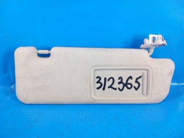 osłona przeciwsłoneczna praw. TOYOTA PRIUS - 30 09-17