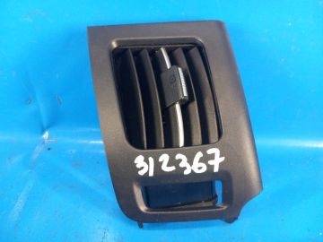 Deflektor powietrza lew. TOYOTA PRIUS - 30 09-17