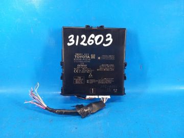 Moduł elektroniczny TOYOTA PRIUS 16-