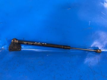 Amortyzator klapy bagaznika lew. KIA SOUL PS 13-19