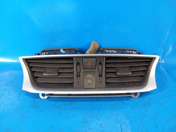 Deflektor powietrza NISSAN SENTRA B17 12-21