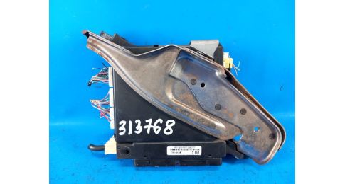 Skrzynka bezpiecznikow wewnętrznych TOYOTA TUNDRA 07-13