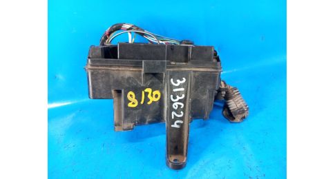 Skrzynka bezpieczników komora silnika TOYOTA TUNDRA 07-13 Skrzynka bezpieczników komora silnika TOYOTA TUNDRA 07-13