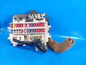 Skrzynka bezpiecznikow wewnętrznych NISSAN PATHFINDER R51 04-14