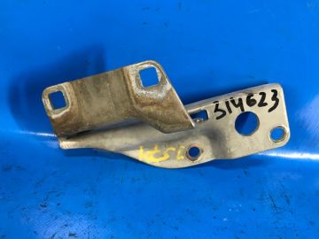 Zawias maski praw. NISSAN PATHFINDER R51 04-14