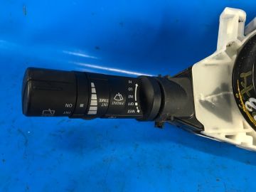 Przełącznik pod kierownicą praw. NISSAN PATHFINDER R51 04-14