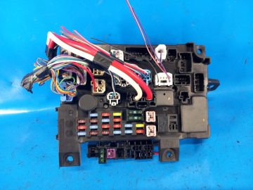 Skrzynka bezpieczników komora silnika MITSUBISHI OUTLANDER GF 12-