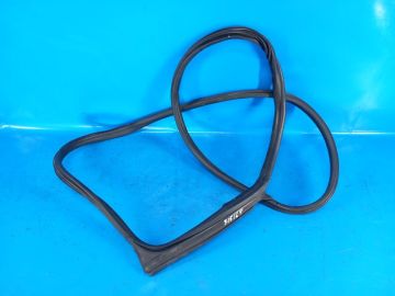 Uszczelki drzwi praw. MINI COOPER (F56) 14-18