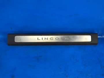 wewnętrzna osłona progu praw. LINCOLN MKZ 13-20