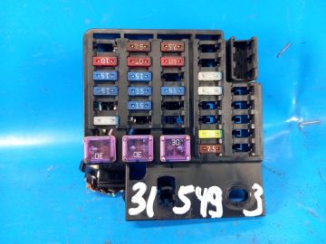 Skrzynka bezpiecznikow wewnętrznych MAZDA 3 BL 09-13