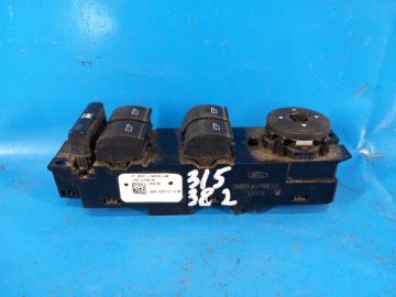 Moduł sterowania podnośnikami szyby przed. lew. FORD FOCUS 10-18