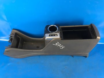 centralna konsola TOYOTA PRIUS PLUS 11-14