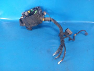 Skrzynka bezpieczników komora silnika MITSUBISHI OUTLANDER GF 12-