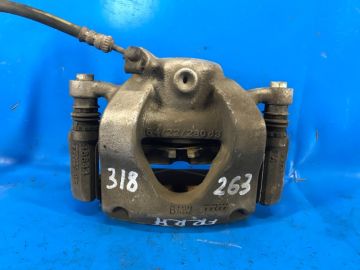 Zacisk hamulcowy przed. praw. MINI COOPER (F56) 14-18