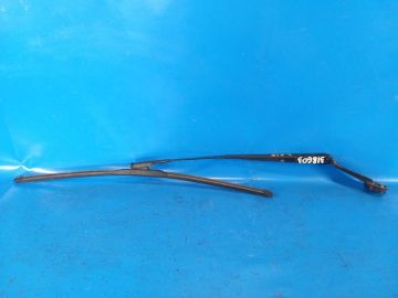 Ramię przedniego wycieraczka lew. FORD FOCUS 10-18