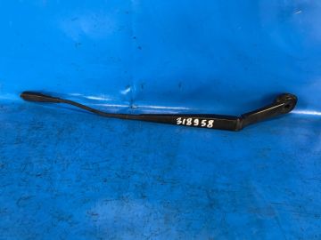 Ramię przedniego wycieraczka praw. FORD FOCUS 10-18