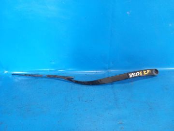 Ramię przedniego wycieraczka praw. KIA SOUL PS 13-19