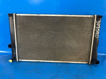 Chłodnica wody TOYOTA PRIUS PLUS 11-14